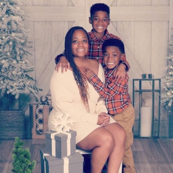 Meet your Posher, Angela - Picture 1 of 1